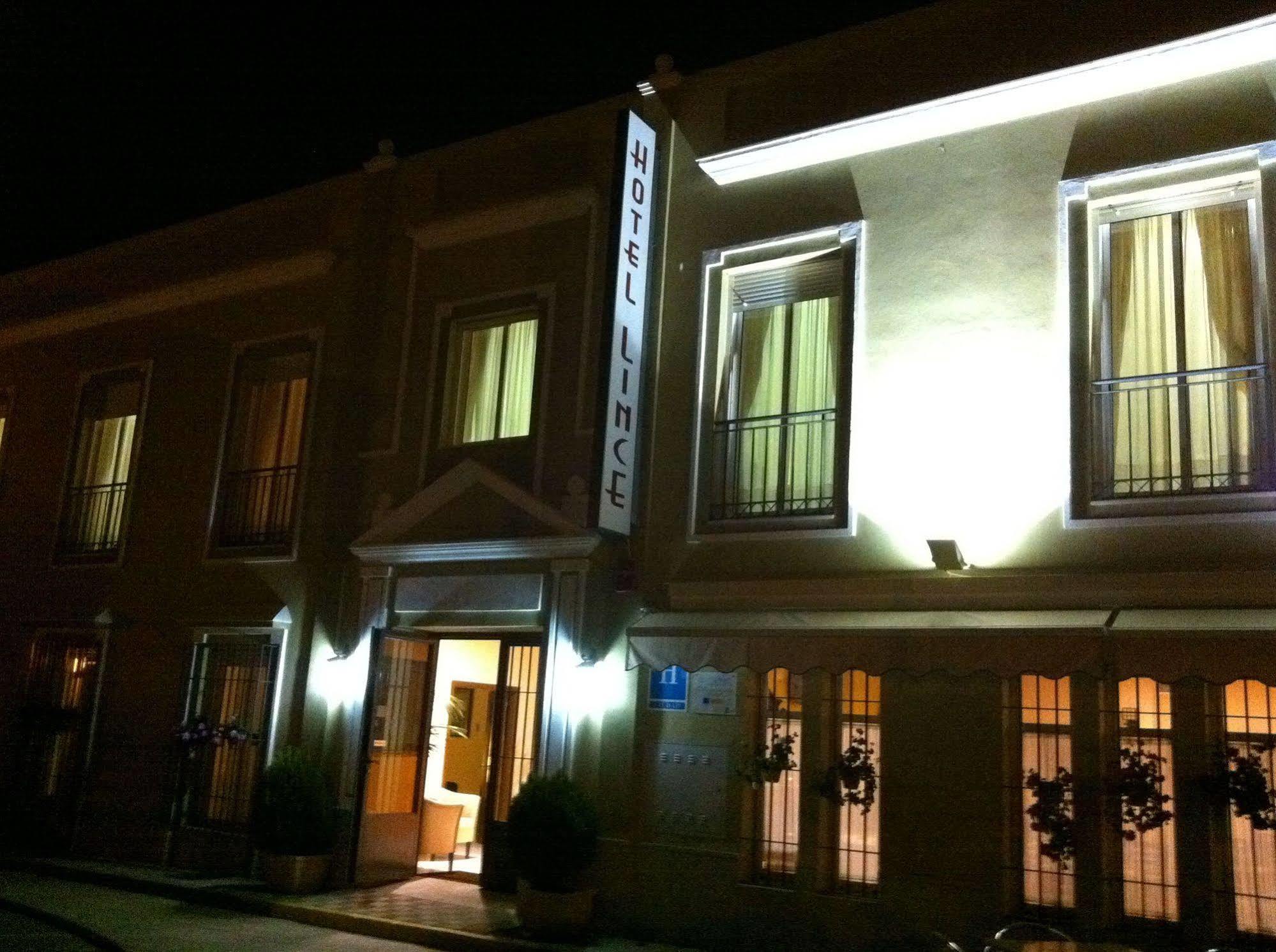 Hotel Lince Aznalcázar Exterior foto